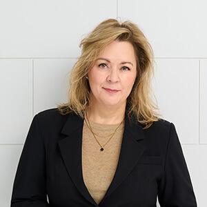Valérie Vézina - Chief of Staff and Director of Communications